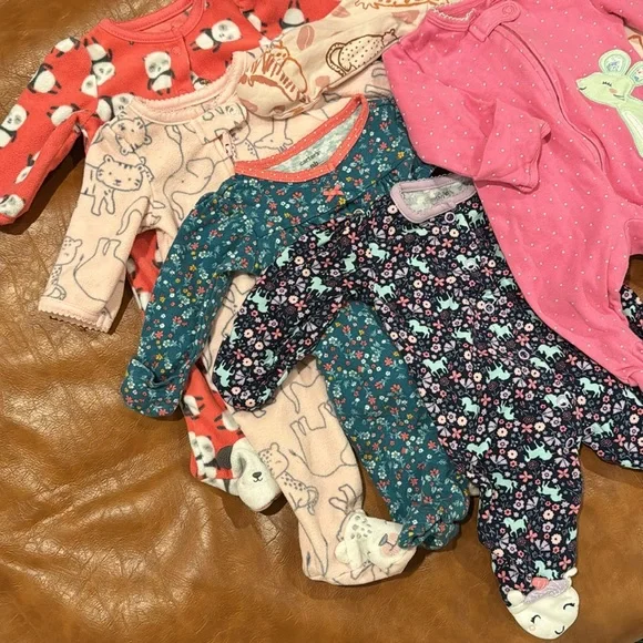 6 count baby girl sleepers 💜💛 - Picture 2 of 4